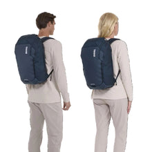 Afbeelding in Gallery-weergave laden, Thule Chasm Laptop rugzak 26 liter donkerblauw