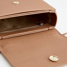 Afbeelding in Gallery-weergave laden, Nathan-Baume Penelope N261 40-01 – Luxe leren crossbodytas met klep zwart