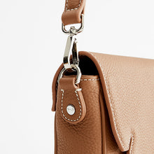 Afbeelding in Gallery-weergave laden, Nathan Baume Hiro N242 30-07 Cognac