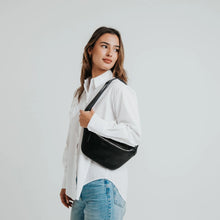Load image into Gallery viewer, Ann Kurz Fanny Pack - Nappa Black