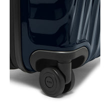 Afbeelding in Gallery-weergave laden, TUMI Extended Trip Expandable Checked Luggage 55 cm NAVY