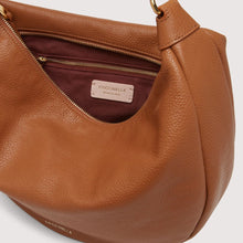 Afbeelding in Gallery-weergave laden, COCCINELLE MAELODY MEDIUM CARAMEL