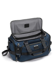 Afbeelding in Gallery-weergave laden, TUMI ALPHA bravo mason duffel navy