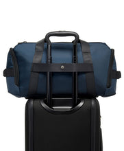 Afbeelding in Gallery-weergave laden, TUMI ALPHA bravo mason duffel navy