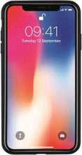 Afbeelding in Gallery-weergave laden, Wachikopa handmade iPhone 11 back cover zwart