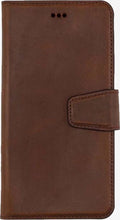 Afbeelding in Gallery-weergave laden, Wachikopa handmade iPhone 12 pro max bookcase camel