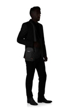Afbeelding in Gallery-weergave laden, Samsonite PRO-DLX 6 CROSSOVER M 9.7" BLACK
