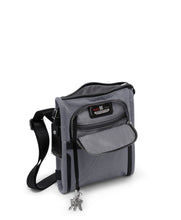 Afbeelding in Gallery-weergave laden, Tumi Alpha pocket bag Small/Meteor Grey
