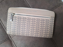 Load image into Gallery viewer, Nathan  Baume wallet print beige
