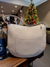 Load image into Gallery viewer, Coccinelle E1DC5 13010N43 Beige
