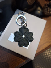 Load image into Gallery viewer, NATHAN-BAUME SLEUTELHANGER LEDER CLOVER WOODS
