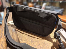 Afbeelding in Gallery-weergave laden, Thule EnRoute Sling Bag 2 L Black
