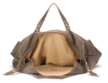 Afbeelding in Gallery-weergave laden, Cristiano large model travel bag in destroyed leather - Arthur &amp; Aston 62-1069-CHAT
