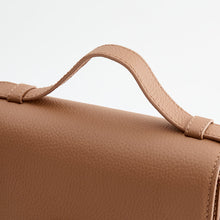 Afbeelding in Gallery-weergave laden, Nathan-Baume Ulysse Crossbodytas met klep zwart N261 40-02
