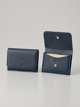 Load image into Gallery viewer, Il Bisonte GALILEO CARD CASE Blu Mediterraneo
