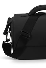 Afbeelding in Gallery-weergave laden, Lipault LOST IN BERLIN NEO VANITY 2.0 BLACK
