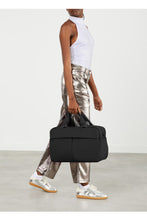Afbeelding in Gallery-weergave laden, Lipault LOST IN BERLIN 24H BAG 2.0 BLACK
