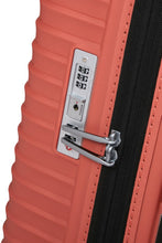 Afbeelding in Gallery-weergave laden, Samsonite UPSCAPE SPINNER 81/30 EXP CLAY
