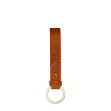 Load image into Gallery viewer, Il Bisonte Keyring in leather color caramel
