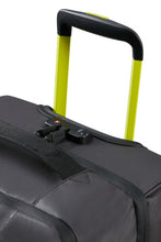 Afbeelding in Gallery-weergave laden, American Tourister URBAN TRACK DUFFLE/WH L COATED BLACK/LIME
