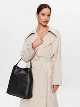 Load image into Gallery viewer, COCCINELLE ESTELLE HANDTAS Black
