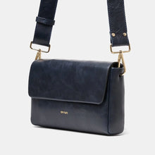 Load image into Gallery viewer, Ann Kurz Pack Large with 2 Straps - Shiny Nappa Navy
