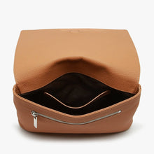 Load image into Gallery viewer, Nathan Baume Brugge/City Cognac
