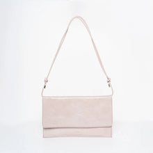 Afbeelding in Gallery-weergave laden, Ann Kurz Thin Clutch - Patent Rosa
