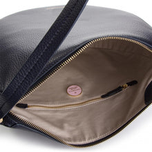 Afbeelding in Gallery-weergave laden, Coccinelle E1DC5 130101B11 Navy Blue
